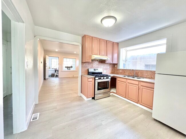 Foto del edificio - 4107 Redding St