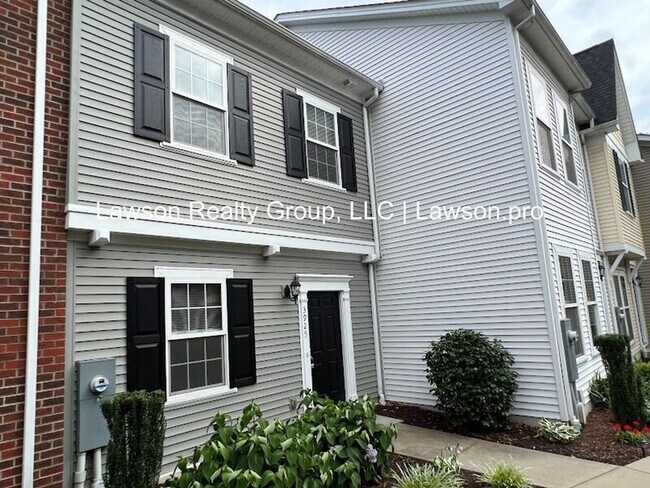 Building Photo - 3925 Colonial Green Cir