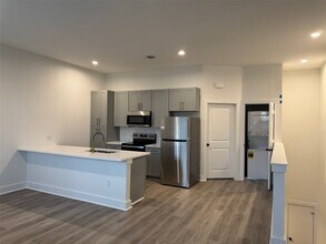 Building Photo - 3214 Frying Pan Place