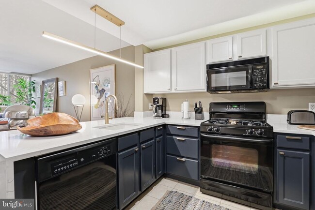 Foto del edificio - 350 G St SW