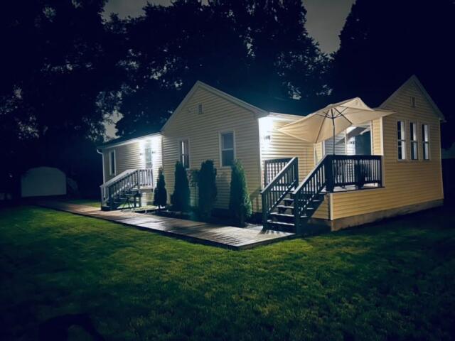 Primary Photo - 4601 Dumoulin Ave
