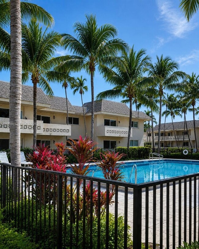 Building Photo - 14500 SW 88th Ave