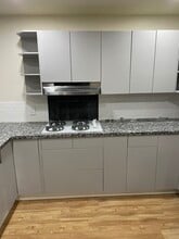 Building Photo - 902 S Una Ave