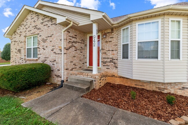 Building Photo - 942 Drum Ln