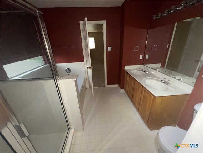 Building Photo - 700 Aries Ave