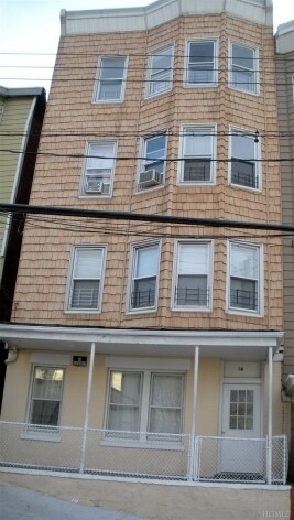 Primary Photo - 16 Garfield St