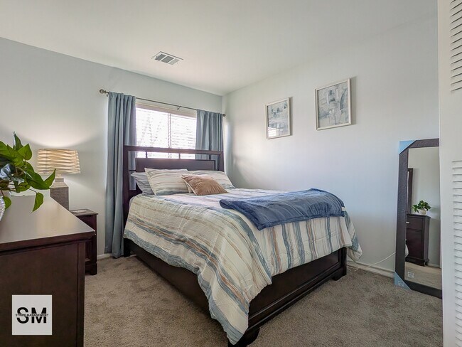 Foto del edificio - 10224 Prince Pl