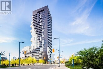 Building Photo - 170 Bayview Ave