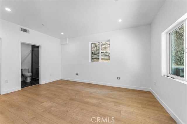 Foto del edificio - 1376 Edgecliffe Dr