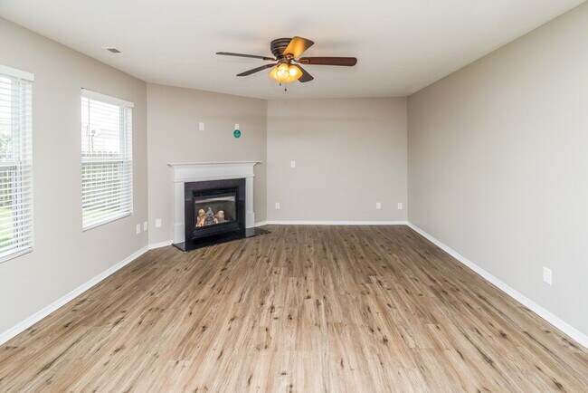 Foto del edificio - 1844 Meadow Crossing Dr