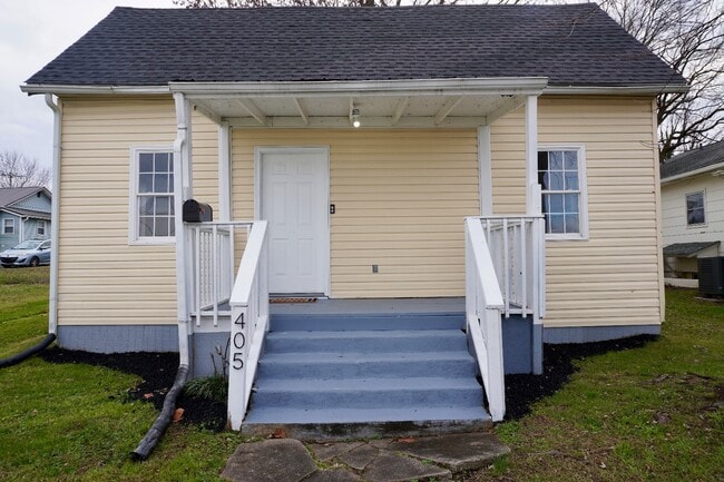 Foto del edificio - 405 W Main St