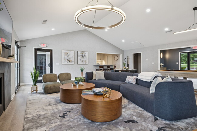 Building Photo - August Oaks