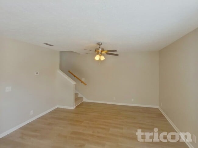 Building Photo - 2616 Apostle Ln