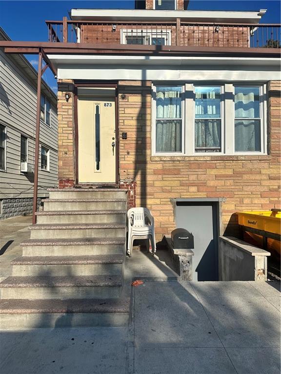 Building Photo - 873 E 49th St