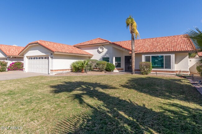 Building Photo - 9138 E Davenport Dr