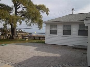 Building Photo - 48 Beach St