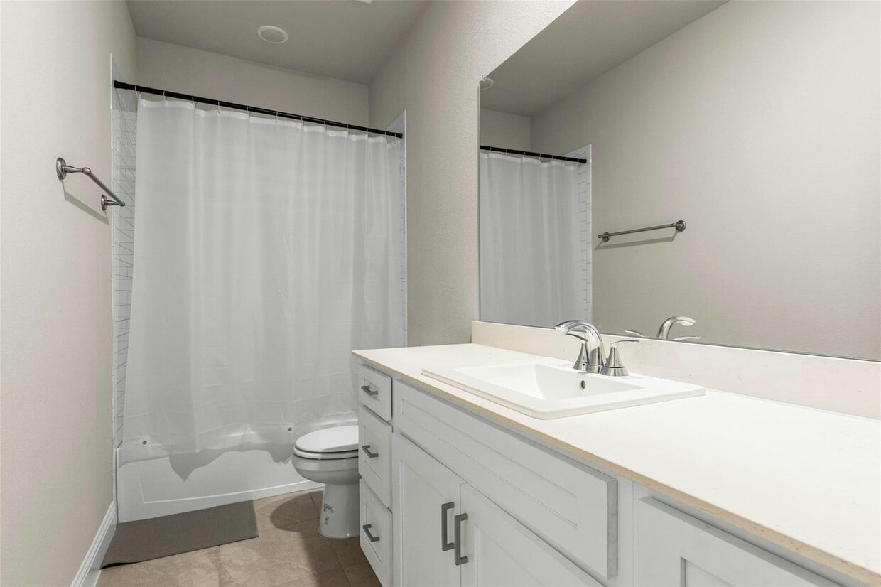 Photo - 2807 Woodland Court
