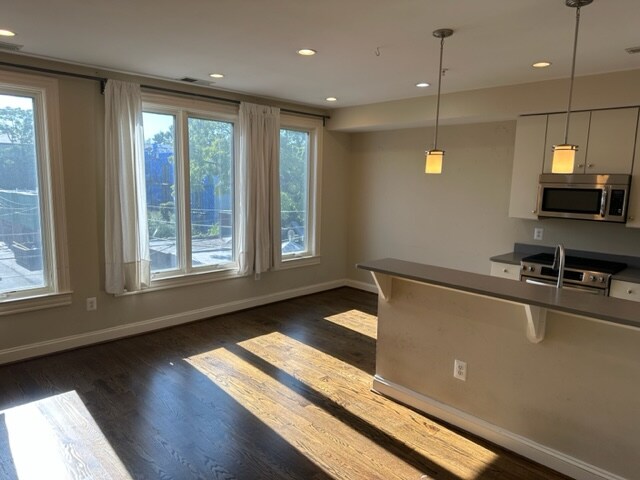 Primary Photo - 2714 Ontario Rd NW
