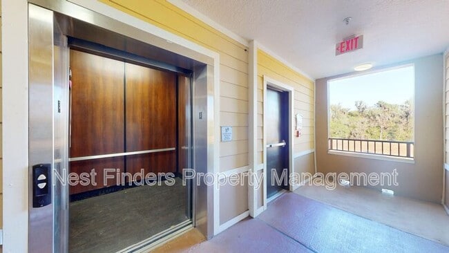 Foto del edificio - 8539 Gate Pkwy W