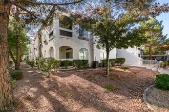 Building Photo - 700 Carnegie St