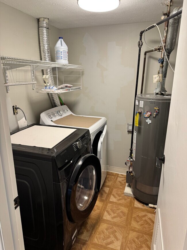 Foto del edificio - 4310 Hyde Park