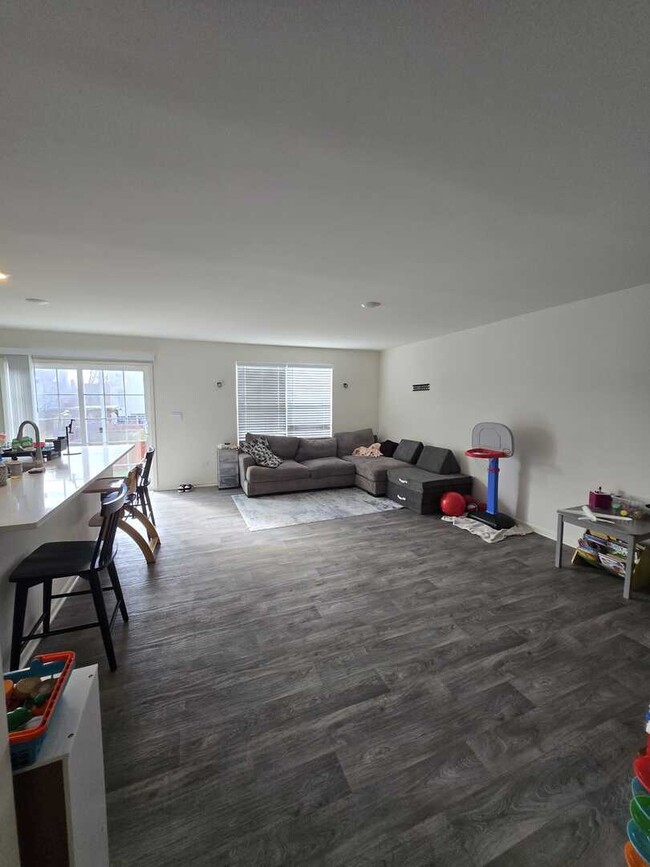 Building Photo - 2092 Canyon Creek Ct