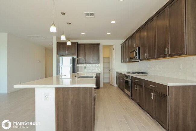 Building Photo - 5526 W Walatowa St, Phoenix, AZ 85339