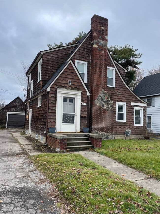 Foto del edificio - 592 E Montcalm St