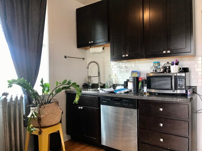 Foto del edificio - 1613 N Richmond St