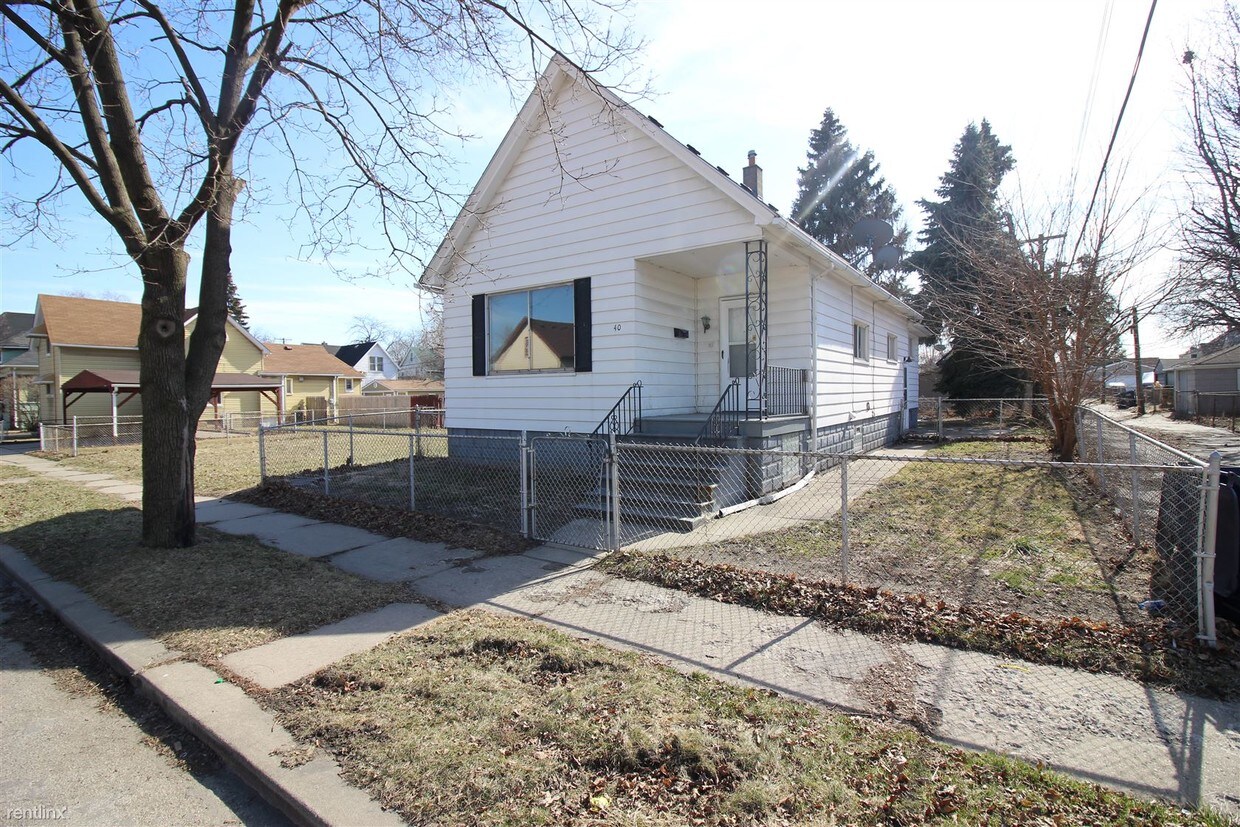 40 E Cicotte St, River Rouge, MI 48218 House Rental in River Rouge