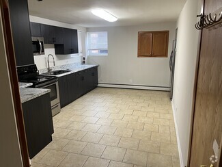 Building Photo - 5619 N Luna Ave