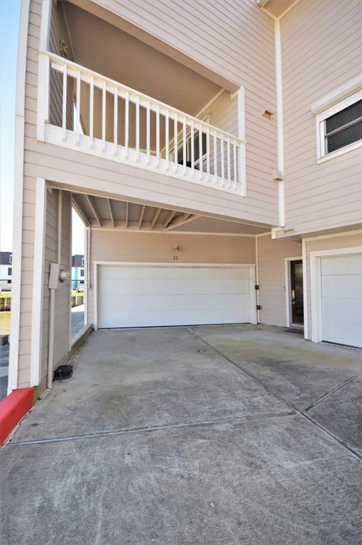 11 Mariner Village Dr, Seabrook, TX 77586 Condo for Rent in Seabrook