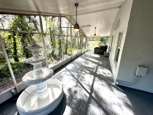 Building Photo - 10209 Rivers Trail Dr