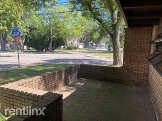 Foto del edificio - 2 br, 1 bath House - 1122 E Alcott St