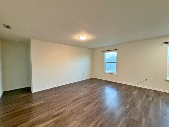 Foto del edificio - 7026 Phoenix Dr