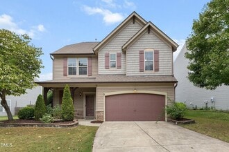 Building Photo - 2115 Old Rosebud Dr