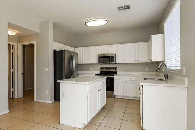 Foto del edificio - 10375 W Monte Vista Rd