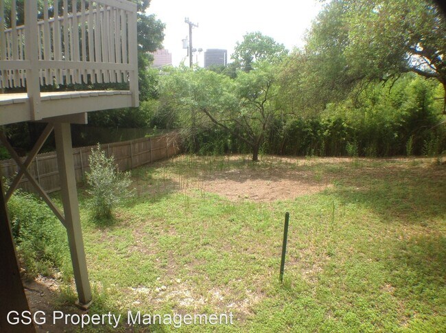 Foto del edificio - 3 br, 2 bath House - 3506 Fallen Leaf Ln