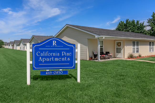 Foto del edificio - California Pines