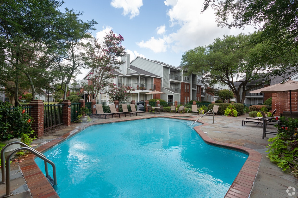 Tallow Wood Apartments in Bossier City, LA