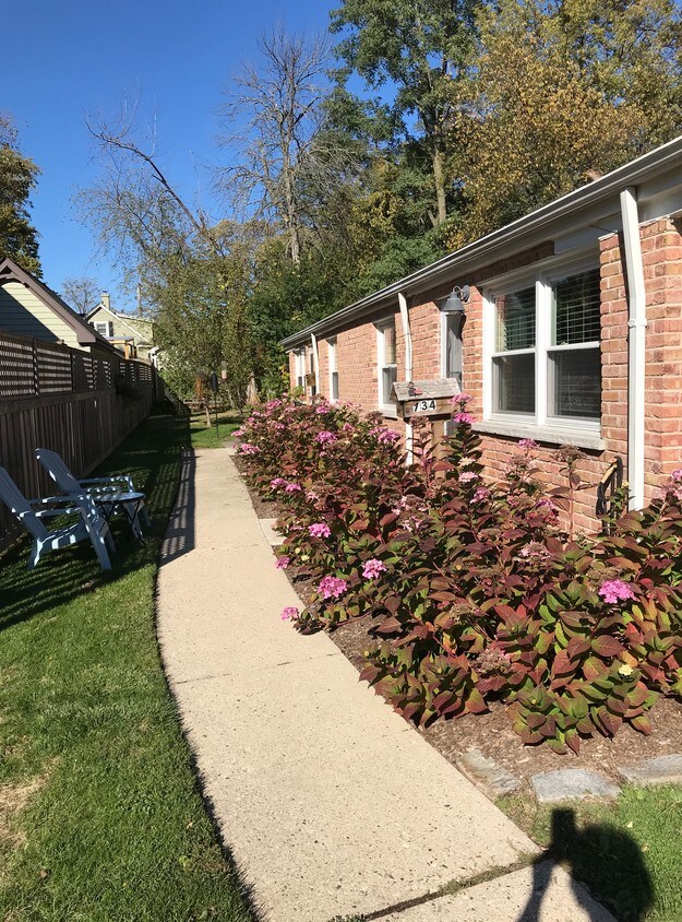 Primary Photo - 734 Cherry Ave