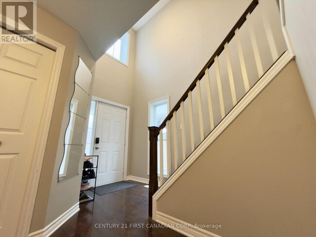 Photo du bâtiment - 861 Oakcrossing Rd