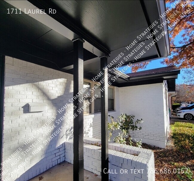 Building Photo - Rent to Own Remodeled Home with $11,000 Do...