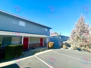 Building Photo - 1658 Idlewild Dr