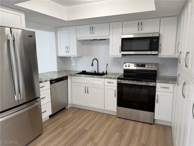 Foto del edificio - 4516 SE 6th Pl