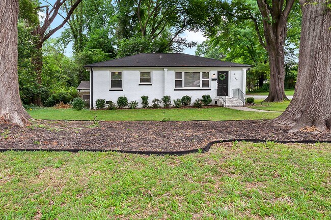 Building Photo - 3139 June Dr