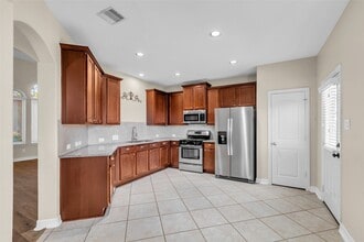 Building Photo - 9314 Sundew Ct