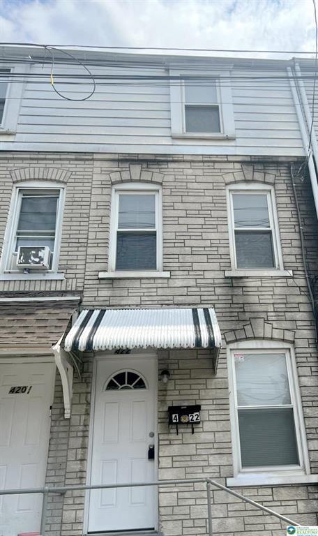 Foto principal - 422 W Whitehall St
