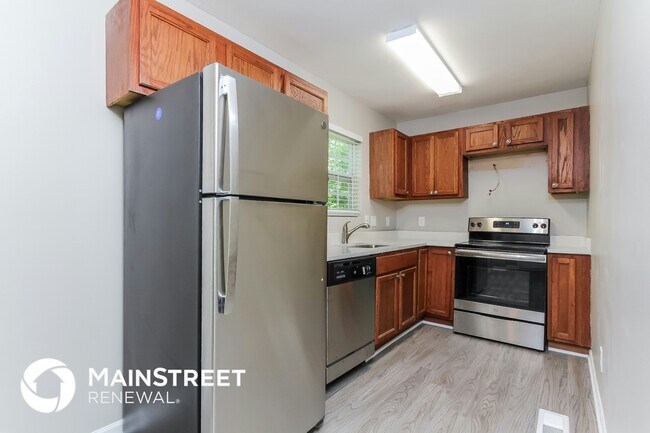 Foto del edificio - 2711 Kendrick Dr