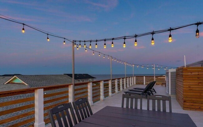 Building Photo - 1007 Carolina Beach Ave N